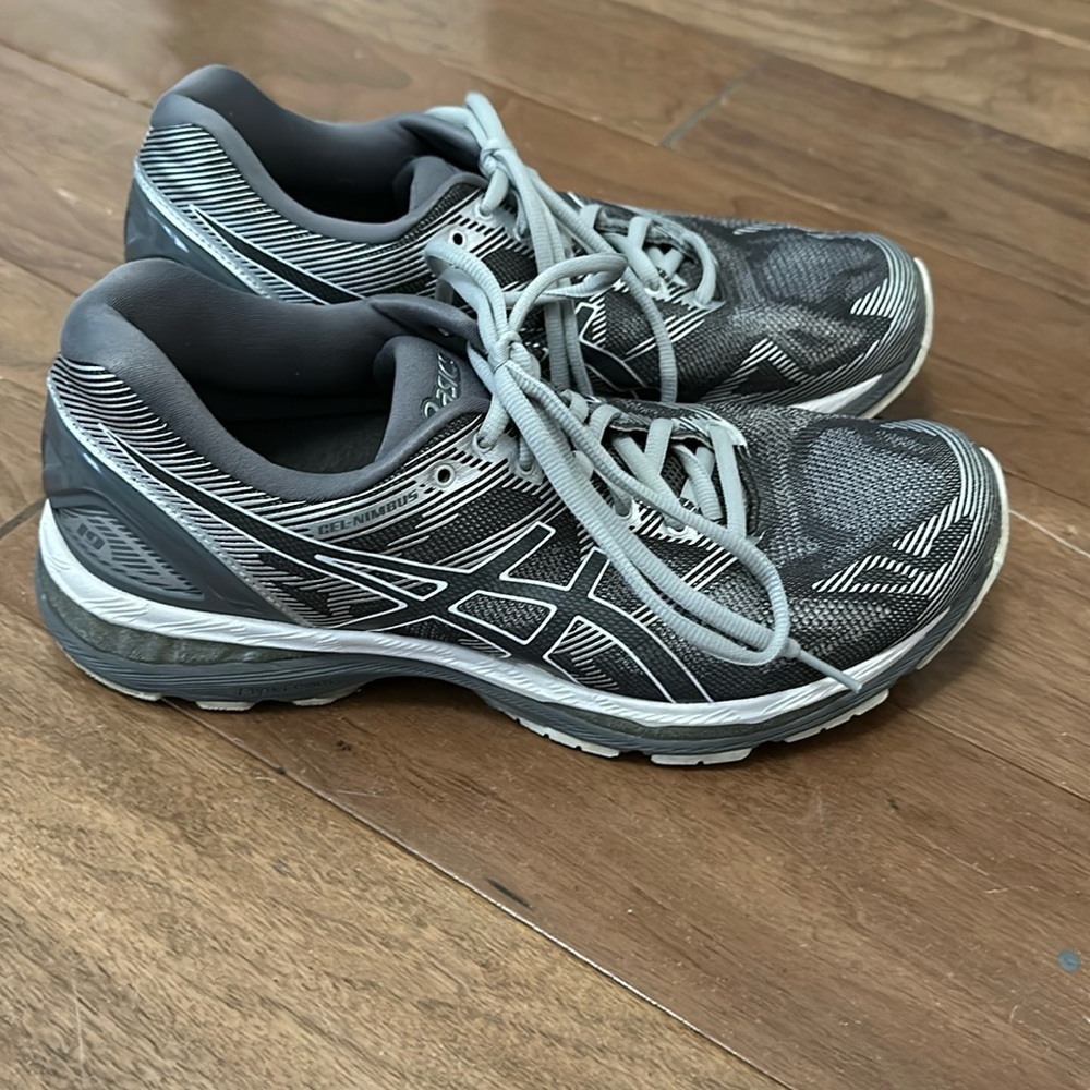 Asics Gel Nimbus 19 Running Shoes Mens 8 Gray Sneakers Trainers